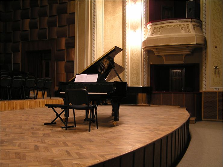Piano in the Concert Hall